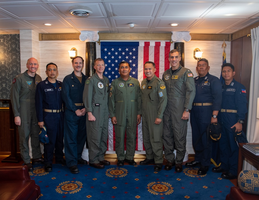 Armed Forces of the Philippines Visit USS Carl Vinson (CVN 70) in the South China Sea