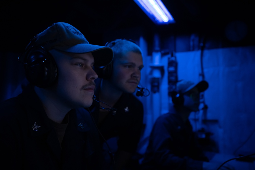 USS Laboon Stands Watch during Operation Prosperity Guardian