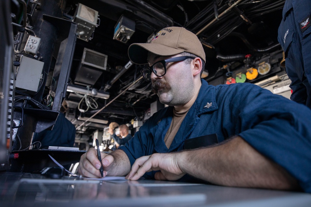 USS Laboon Bridge Watchstanding during Operation Prosperity Guardian