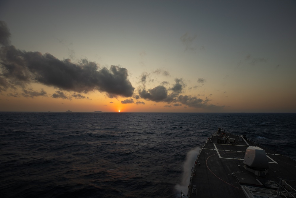 USS Laboon Transits Bab al-Mandeb during Operation Prosperity Guardian