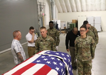 Va., N.C. National Guard Soldiers learn funeral honors fundamentals