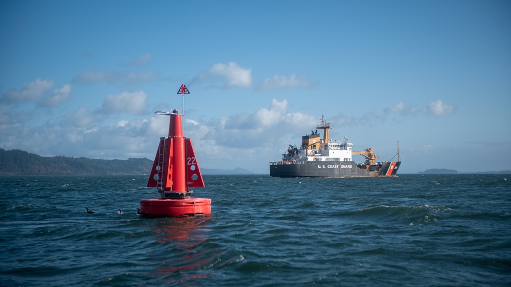 USCGC Elm transits through the Columbia River to work on aids to navigation