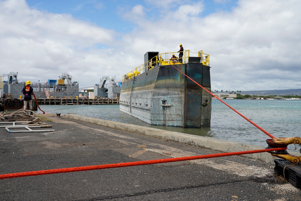 USS Hawaii (SSN 776) Undocking