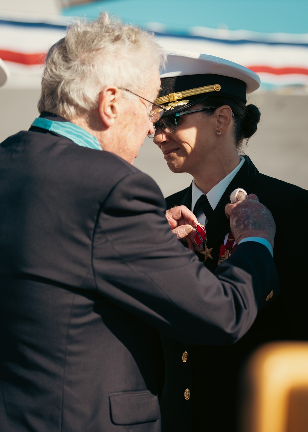 USS THOMAS HUDNER (DDG 116) HOLDS CHANGE OF COMMAND