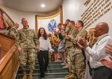 Lt. Gen. Walter Piatt departs Pentagon for the last time as Director of the Army Staff