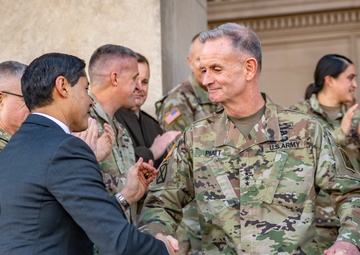 Lt. Gen. Walter Piatt departs Pentagon for the last time as Director of the Army Staff