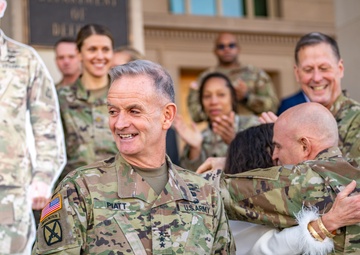 Lt. Gen. Walter Piatt departs Pentagon for the last time as Director of the Army Staff