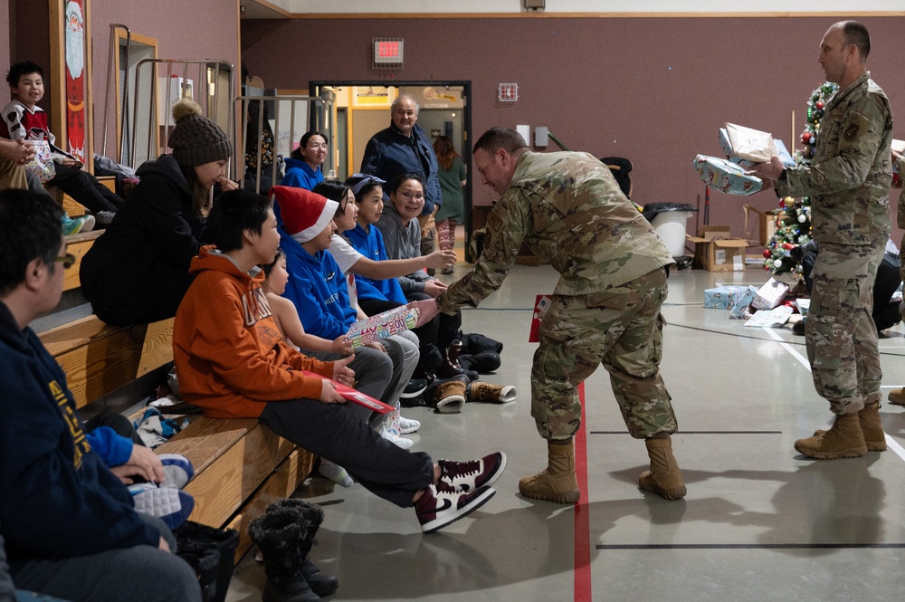Spreading holiday cheer in Wales, Alaska: PRSC flies Christmas gifts into Alaskan remote school