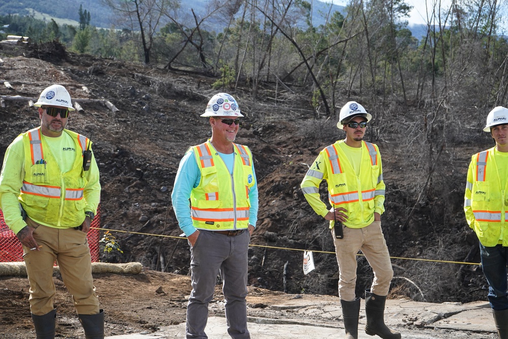 USACE oversees complicated crane lift in Kula, Maui