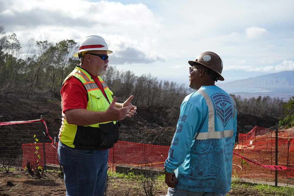 USACE oversees complicated crane lift in Kula, Maui