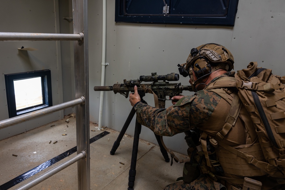 DVIDS - Images - Marines with Battalion Landing Team 1/1 conduct Urban ...