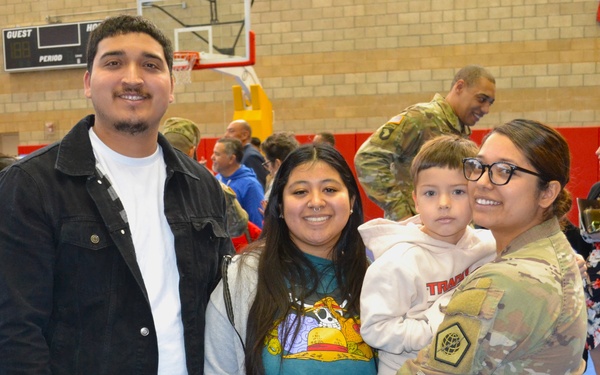 Charlie Co, 98th SIG Bn deploys to Middle East