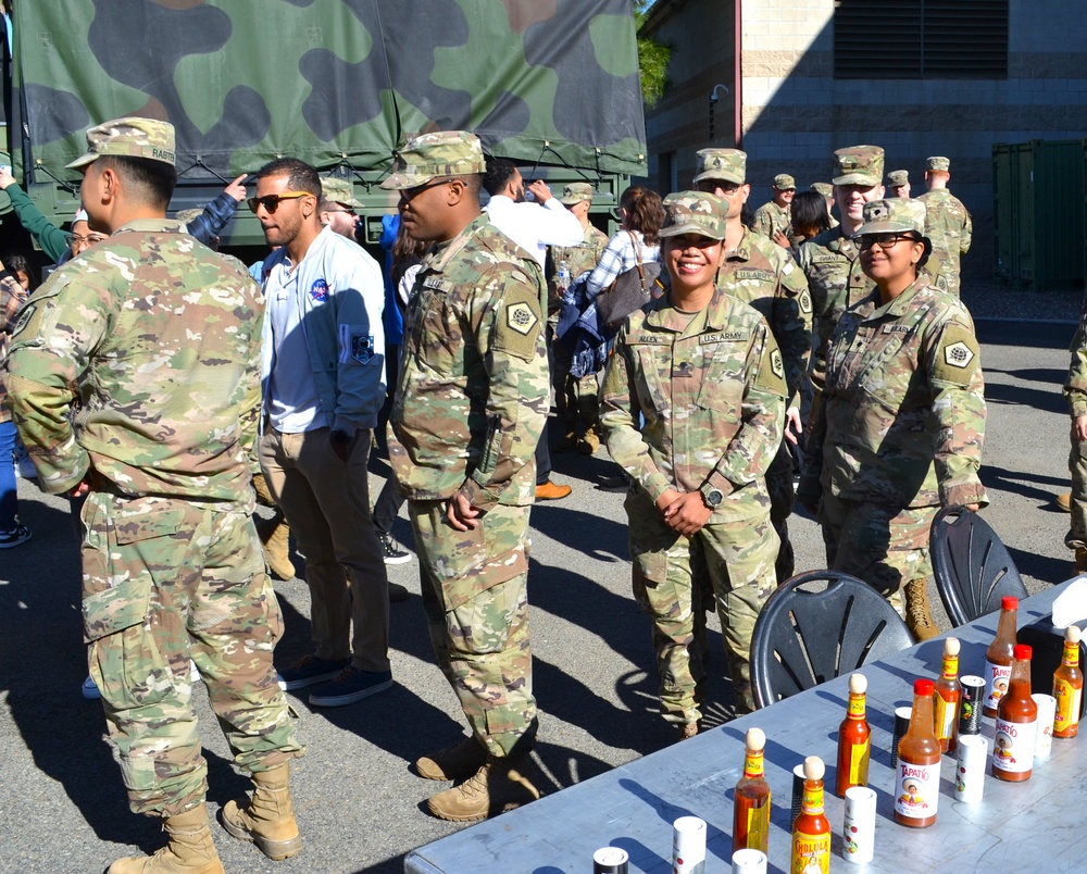 Charlie Co, 98th SIG Bn deploys to Middle East