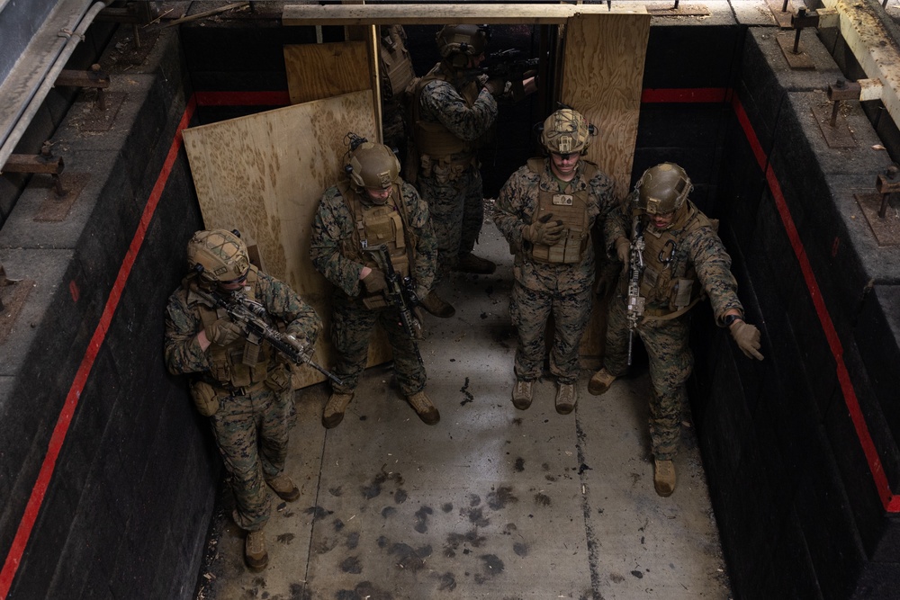 Marines with Battalion Landing Team 1/1 conduct close-quarter tactics range