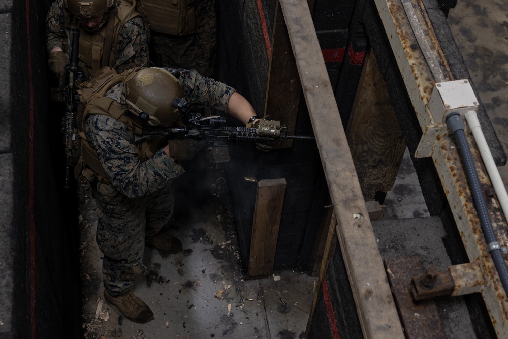 Marines with Battalion Landing Team 1/1 conduct close-quarter tactics range