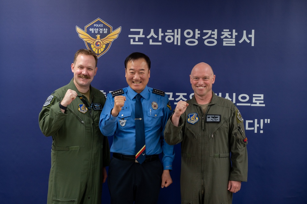 Wolf Pack leaders thank ROK Coast Guard for crash support