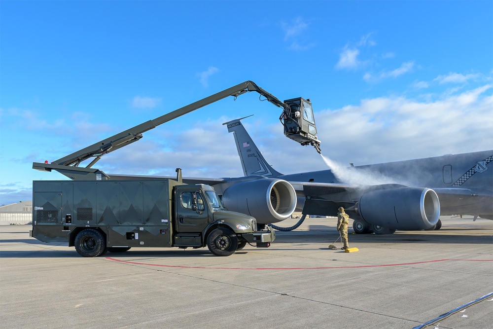 Deicing Tankers