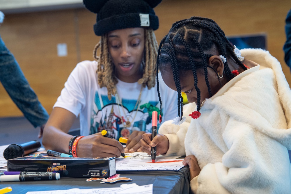 USS Ronald Reagan (CVN 76) hosts 2024 Children’s Holiday Party