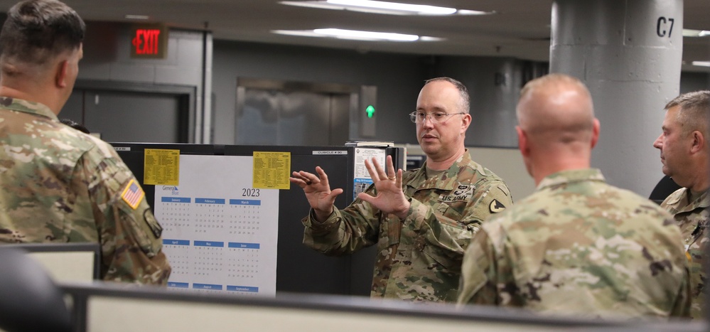DVIDS - News - Anderson, Reeves meet with JMC’s Reserve Element Detachment