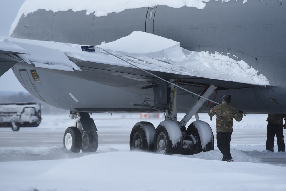 Iowa Air Guard cleans up after 14” snow event