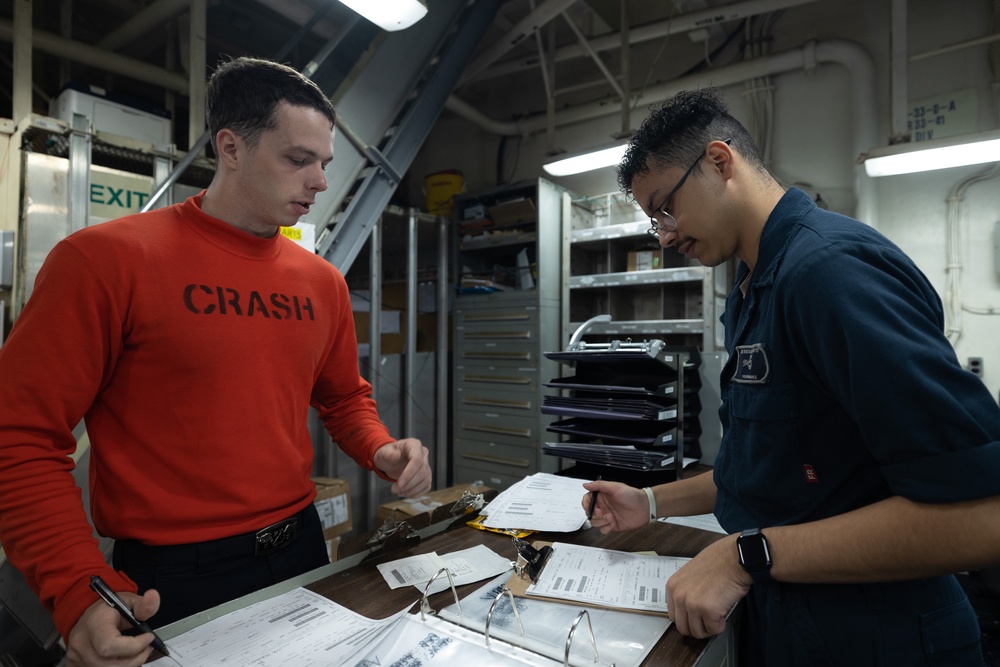 USS Bataan Conducts Supply Operations