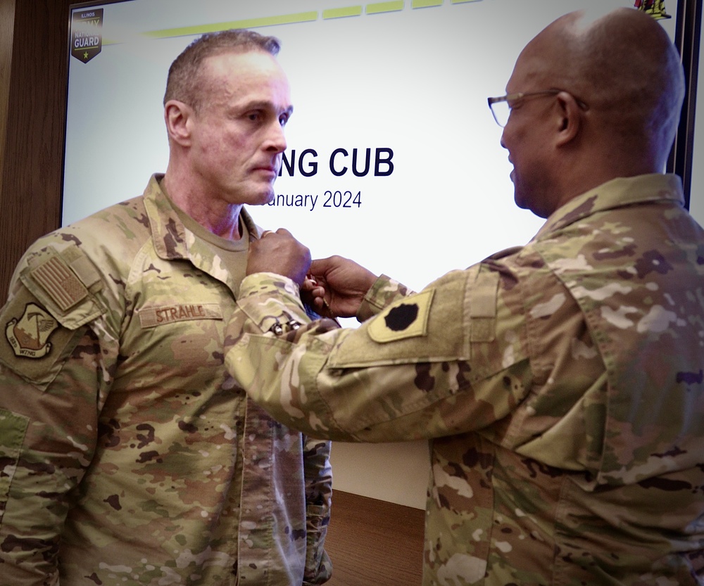 Deputy Wing Commander Receives Meritorious Service Medal for Time With Illinois Army National Guard Staff