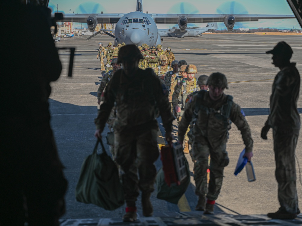 Yokota participates in JGSDF New Year's Jump 2024