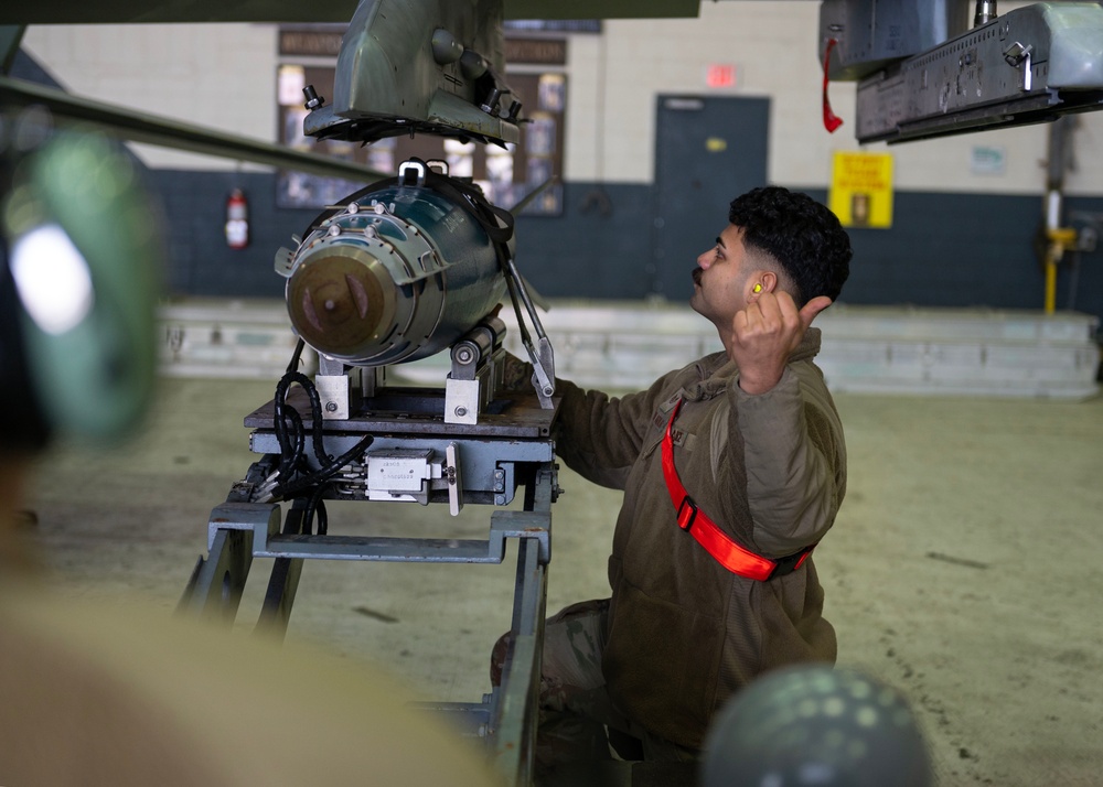 Battle of the maintainers: Osan quarterly load crew competition