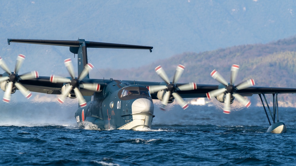 Unbound by Air or Sea: Japan Maritime Self-Defense Force Fleet Air Wing 31 holds New Year flight for the first time in 9 years