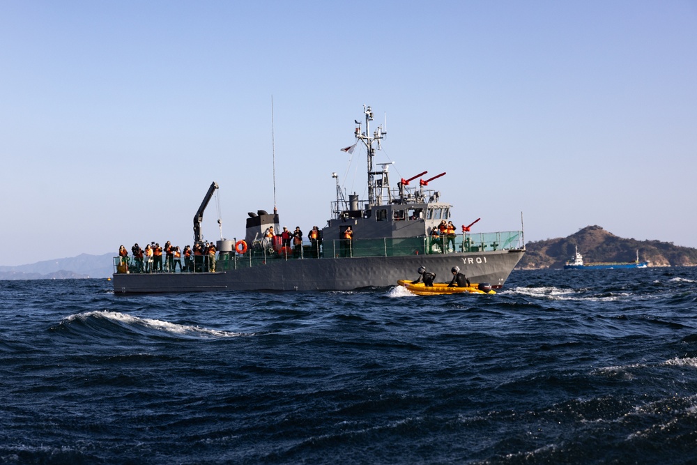 Unbound by Air or Sea: Japan Maritime Self-Defense Force Fleet Air Wing 31 holds New Year flight for the first time in 9 years