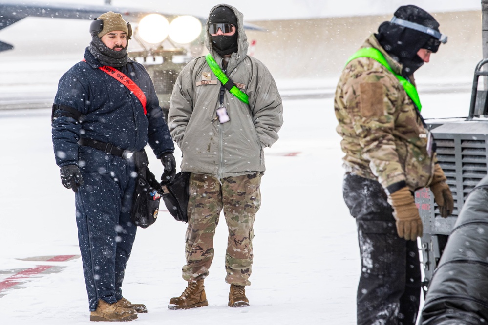 Exercise Prairie/Bayou Vigilance 24-2 - Maintaining the flight line