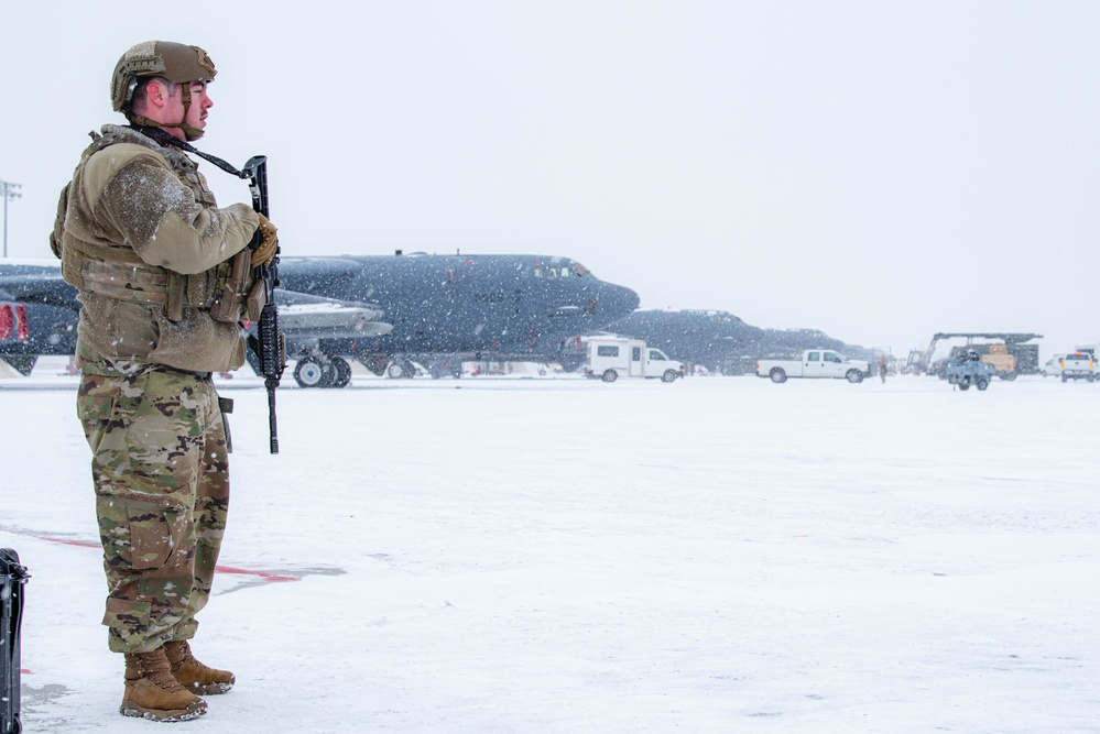 Exercise Prairie/Bayou Vigilance 24-2 - Maintaining the flight line