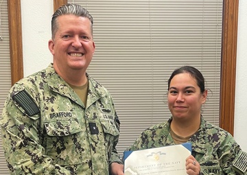 Missouri Sailor earns Honors as NMFSC Command Career Counselor of the Year