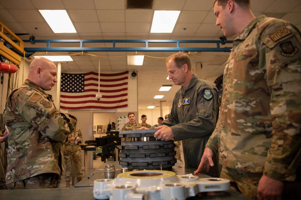 18th Air Force Commander visits Joint Base Charleston