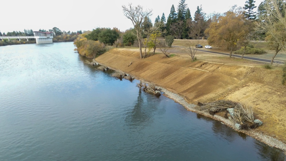 American River Levees Project - Contract 2