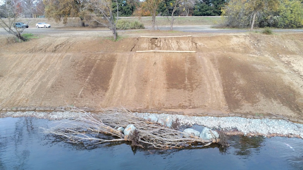 American River Levees Project - Contract 2