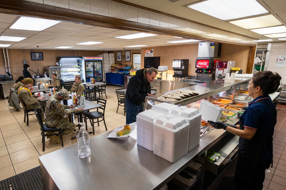 Flightline DFAC keeps Osan’s Airmen fueled