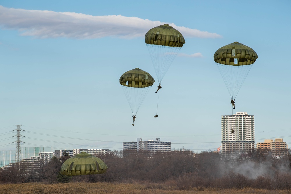 US, international airborne forces soar in annual New Year's Jump