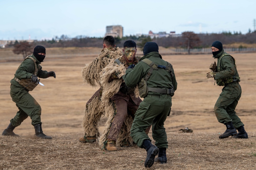 US, international airborne forces soar in annual New Year's Jump