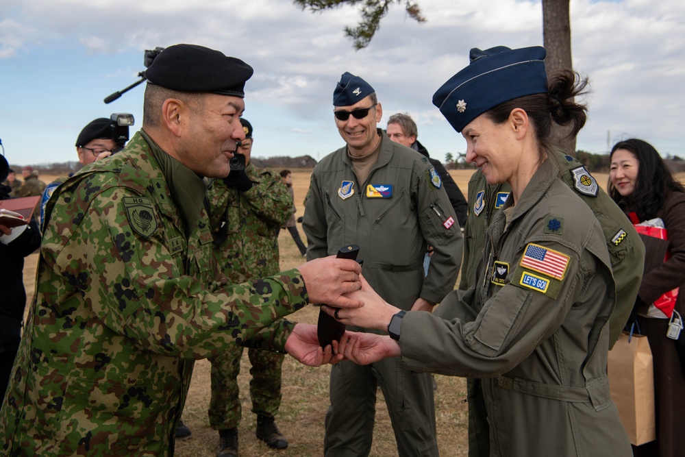 US, international airborne forces soar in annual New Year's Jump