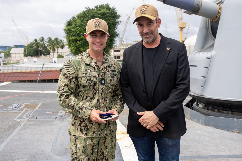 U.S. Ambassador to Singapore visits USS Stethem Sailors