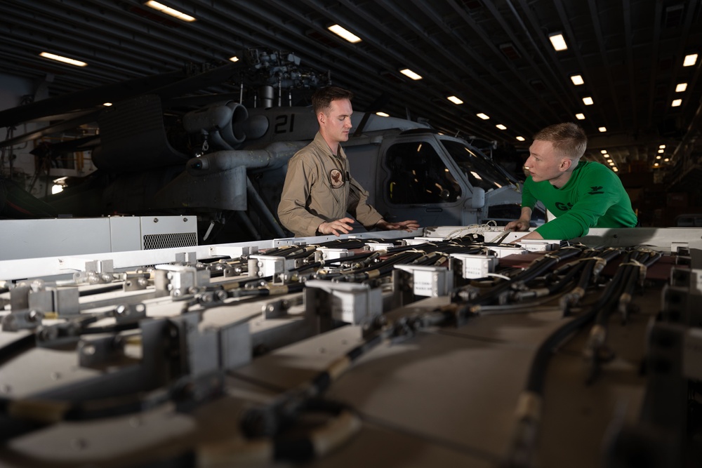 USS Bataan Conducts Routine Load Bank Maintenance