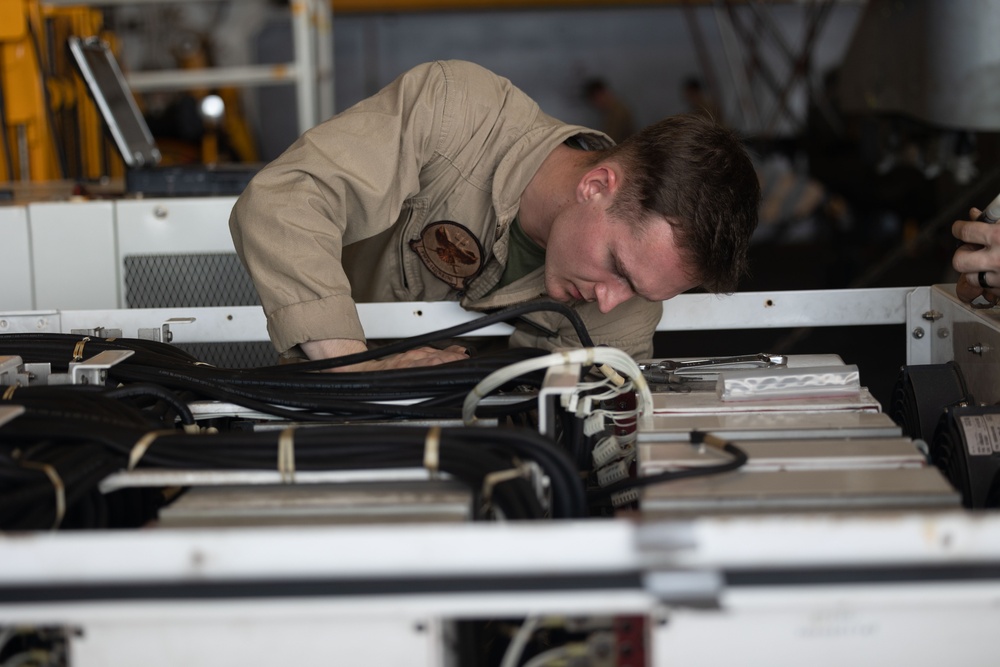 USS Bataan Conducts Routine Load Bank Maintenance