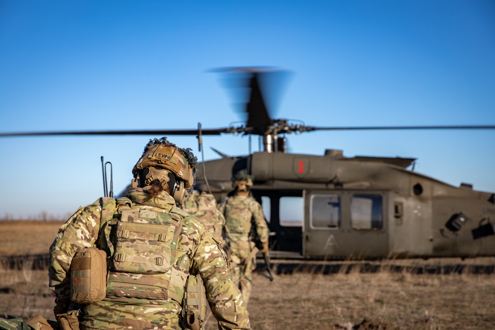 'Bone Crusher' Battery Air Assaults to the Objective in Romania