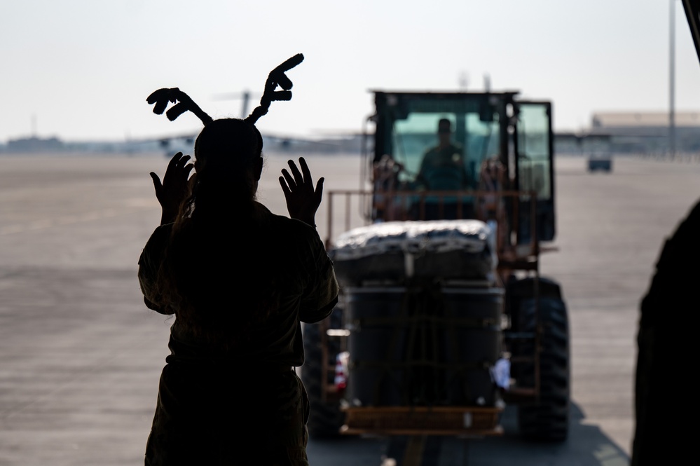 U.S. and Qatari forces conduct an airborne exercise on Christmas day