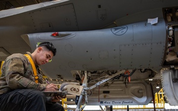 480th FGS Phase Section keeps F-16s in sky