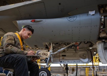 480th FGS Phase Section keeps F-16s in sky