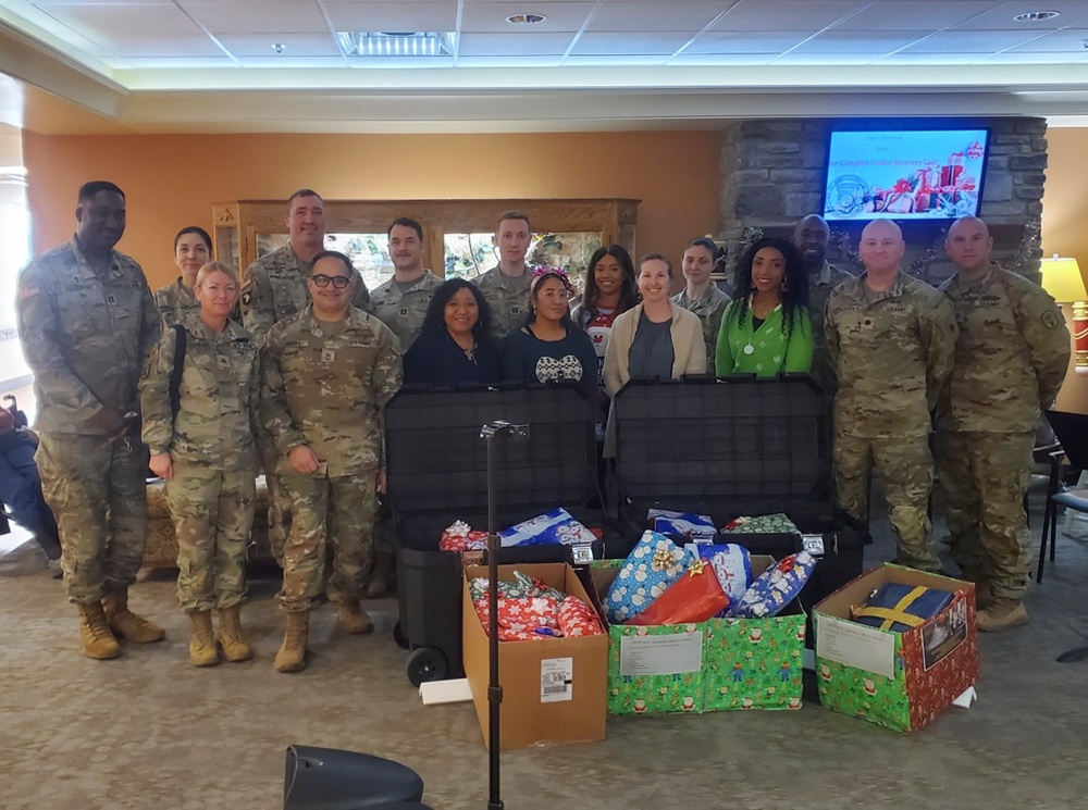 Fort Campbell SRU visits Tennessee State Veterans’ Home