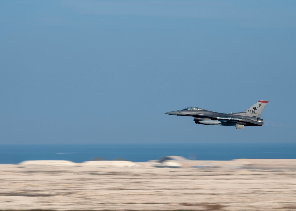 U.S., Bahrain Air Forces showcase partnership with combined launch