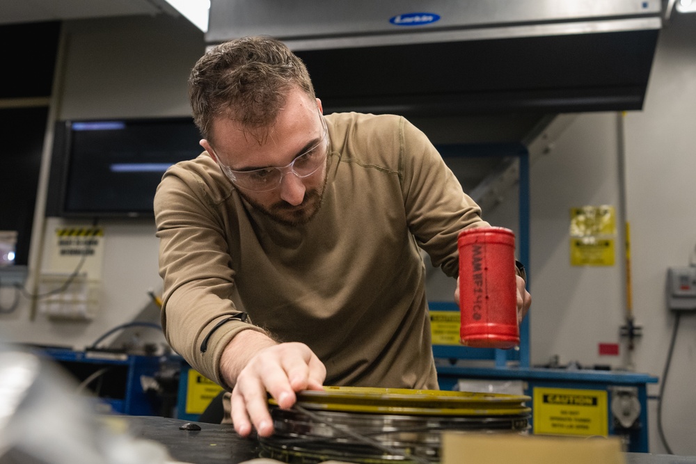 MacDill hydraulics team ensures booms are mission ready